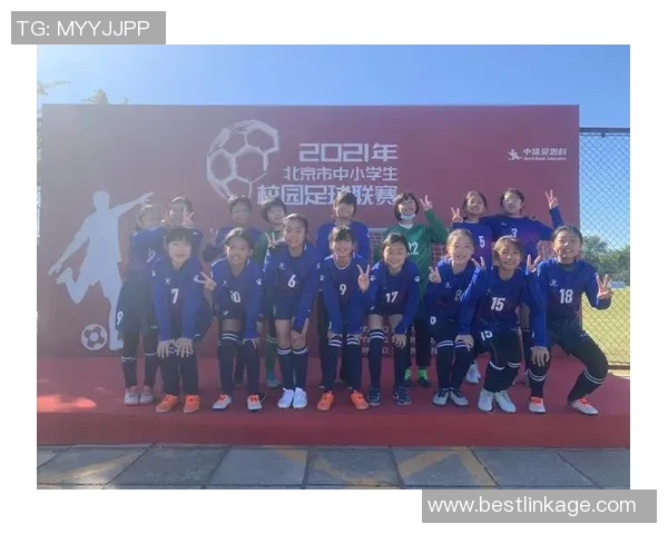 武汉足球队与成都足球队赛后复盘探讨战术灵活性与应变能力分析